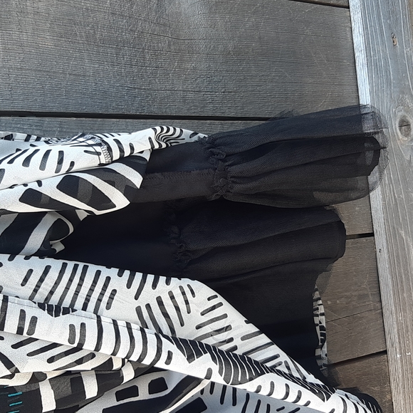 Women's Printed LIMITED Edition Dress Size 8 - Picture 5 of 7